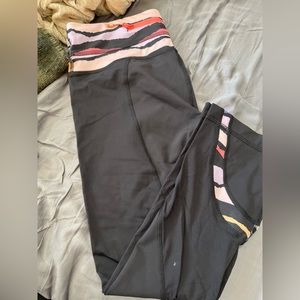 Run inspire lululemon crops size 6